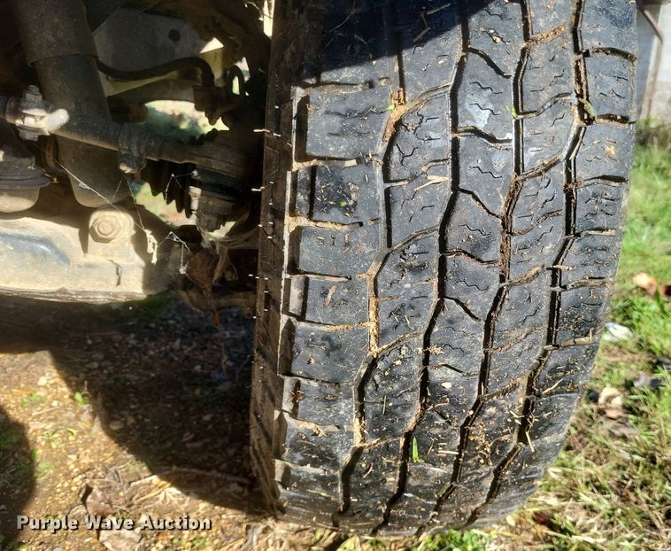 image for item DQ3777 1987 Toyota Tacoma pickup truck