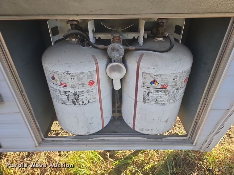 image for item DQ5345 1995 Coachmen 285RK FW camper