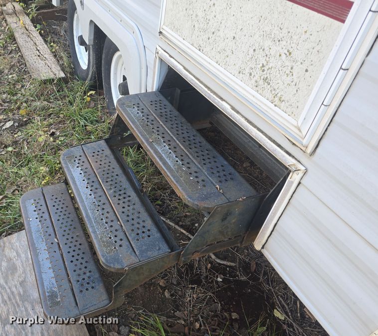 image for item DQ5345 1995 Coachmen 285RK FW camper