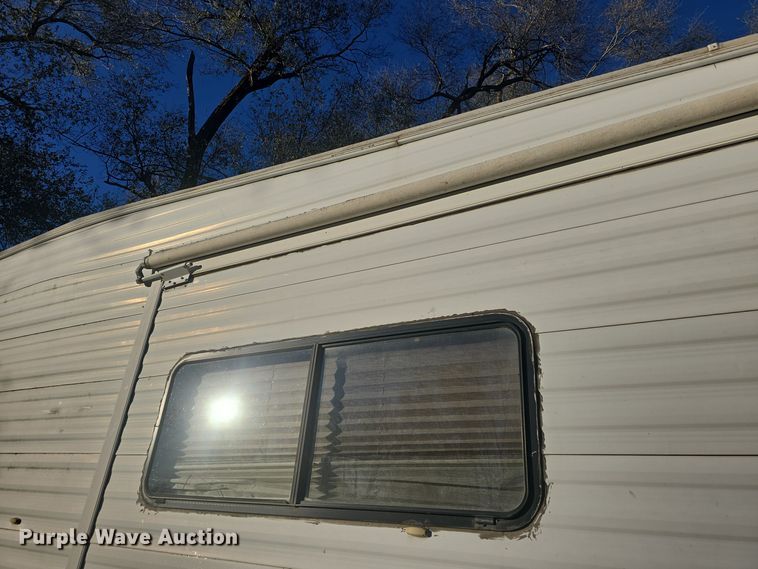 image for item DQ5345 1995 Coachmen 285RK FW camper