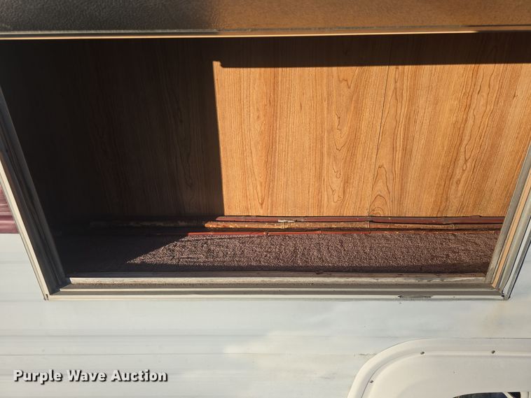 image for item DQ5345 1995 Coachmen 285RK FW camper