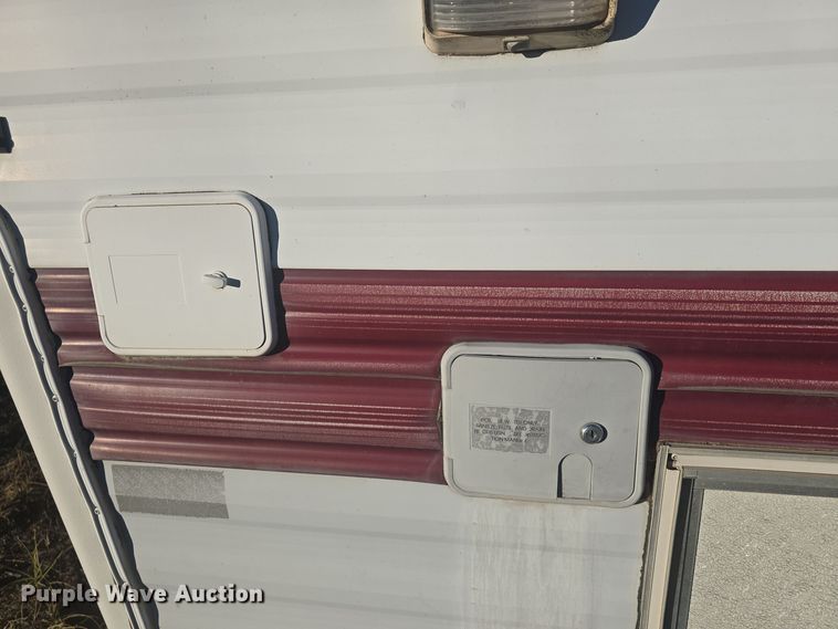 image for item DQ5345 1995 Coachmen 285RK FW camper