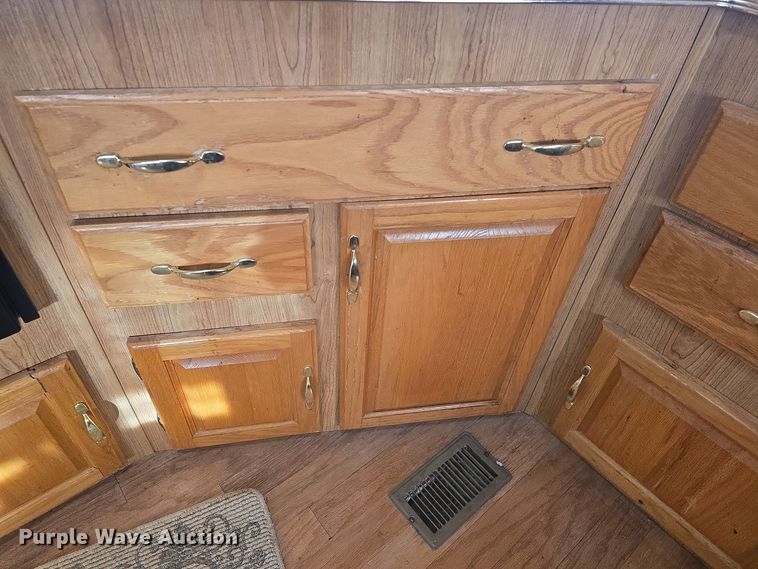 image for item DQ5345 1995 Coachmen 285RK FW camper