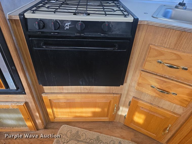 image for item DQ5345 1995 Coachmen 285RK FW camper