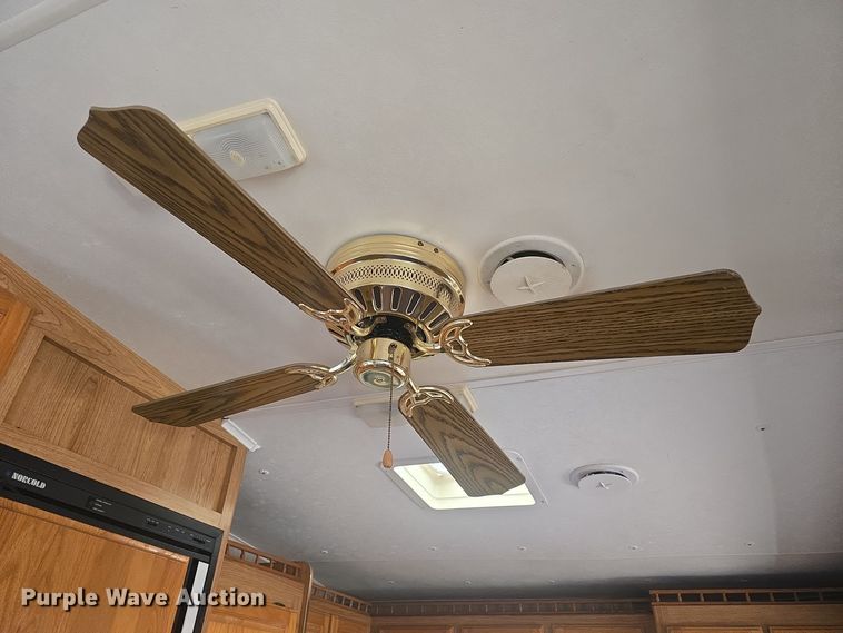 image for item DQ5345 1995 Coachmen 285RK FW camper