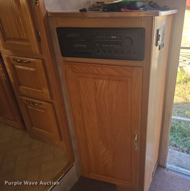 image for item DQ5345 1995 Coachmen 285RK FW camper