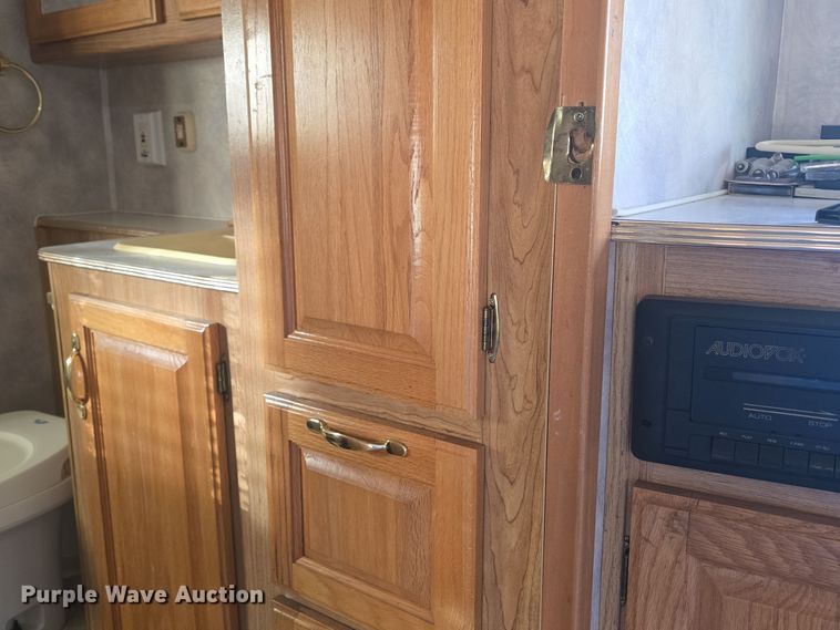 image for item DQ5345 1995 Coachmen 285RK FW camper