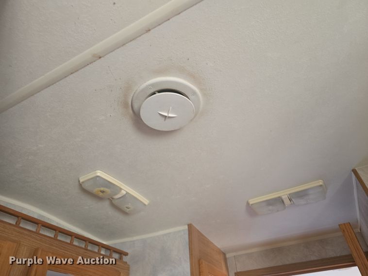 image for item DQ5345 1995 Coachmen 285RK FW camper