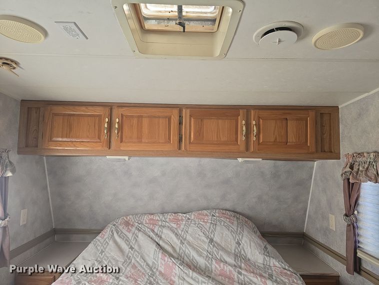 image for item DQ5345 1995 Coachmen 285RK FW camper