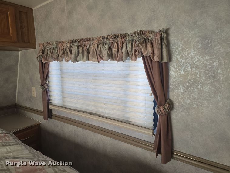 image for item DQ5345 1995 Coachmen 285RK FW camper