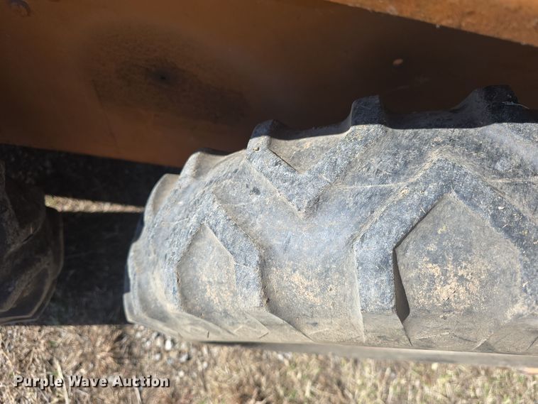 image for item DQ5350 1979 Case 1816B skid steer loader