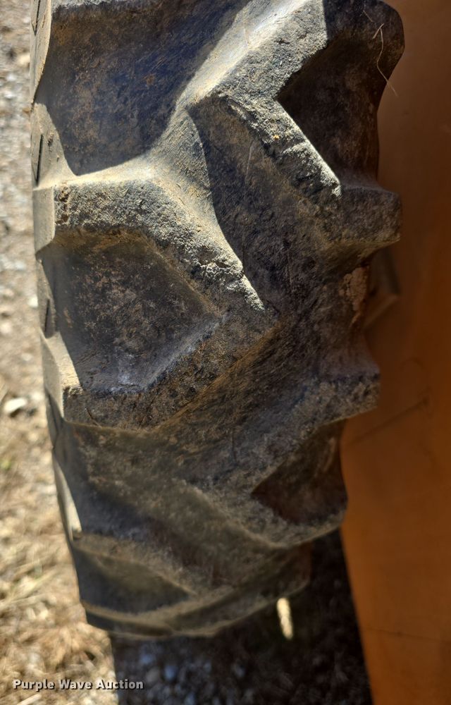 image for item DQ5350 1979 Case 1816B skid steer loader