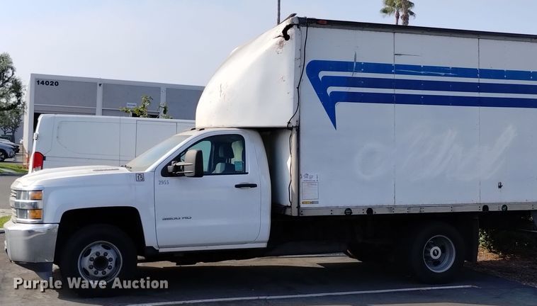 image for item DQ6177 2018 Chevrolet Silverado 3500HD box truck