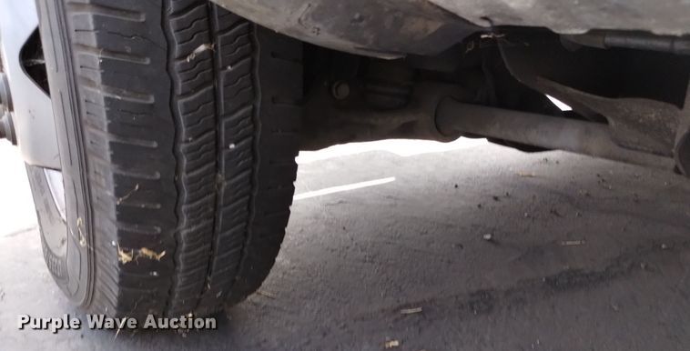 image for item DQ6177 2018 Chevrolet Silverado 3500HD box truck