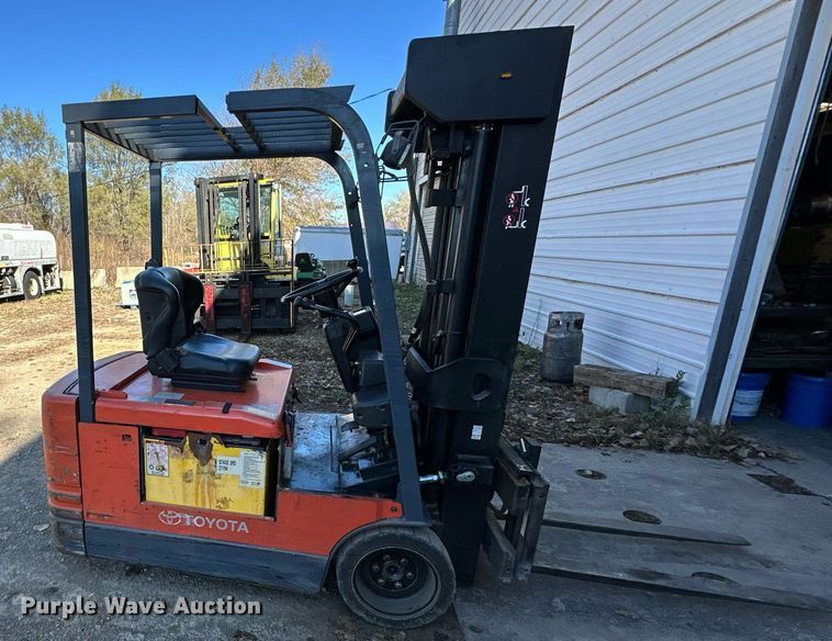 image for item DS3148 Toyota 5FBE18 forklift