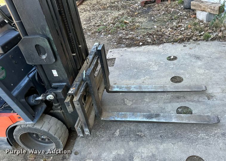 image for item DS3148 Toyota 5FBE18 forklift