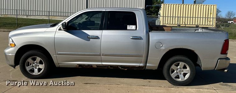 image for item DS3195 2009 Dodge Ram 1500 Crew Cab pickup truck