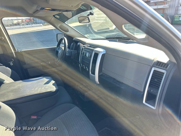 image for item DS3195 2009 Dodge Ram 1500 Crew Cab pickup truck