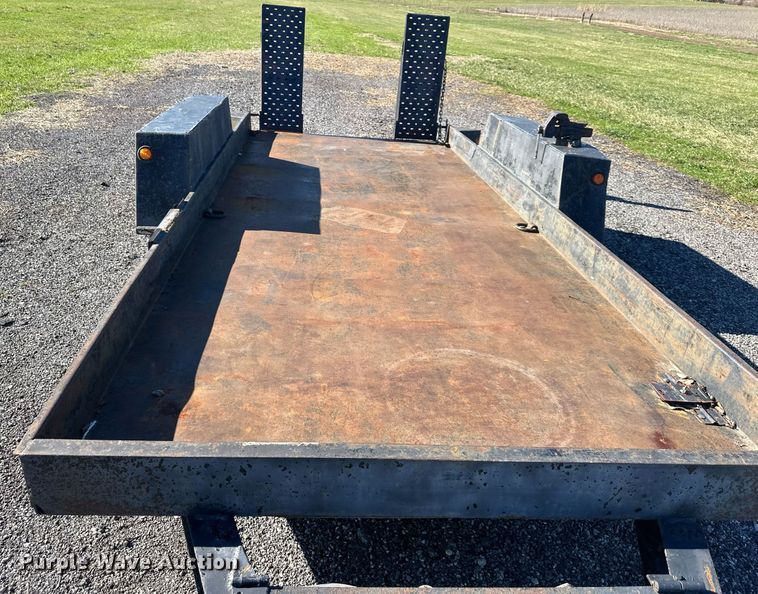 image for item DS3199 2004 Tow Master equipment trailer