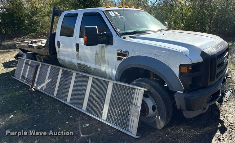 image for item DS3208 2008 Ford F450 Super Duty Crew Cab flatbed truck