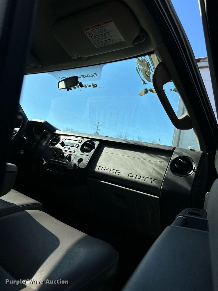 image for item DS3208 2008 Ford F450 Super Duty Crew Cab flatbed truck