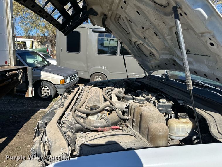 image for item DS3208 2008 Ford F450 Super Duty Crew Cab flatbed truck