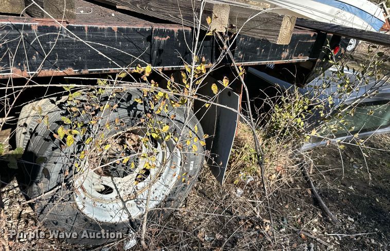 image for item DS3208 2008 Ford F450 Super Duty Crew Cab flatbed truck