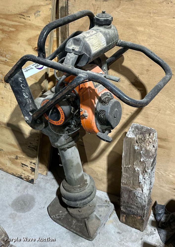 image for item DS3209 Ground Pounder  plate compactor