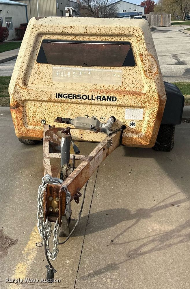 image for item DS3264 Ingersoll Rand 185 air compressor