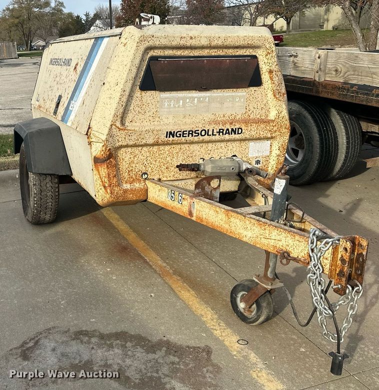 image for item DS3264 Ingersoll Rand 185 air compressor