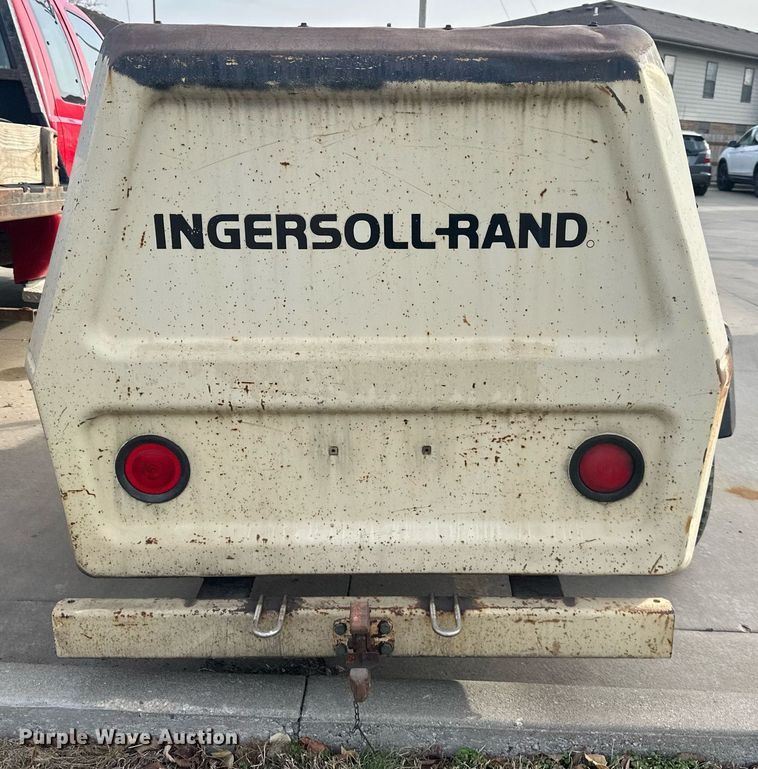 image for item DS3264 Ingersoll Rand 185 air compressor