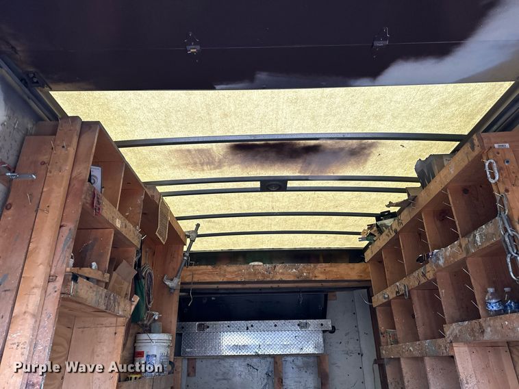 image for item DT2215 2007 GMC Savana G3500 box truck