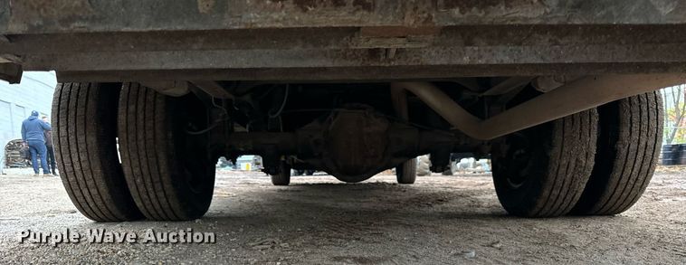 image for item DT2215 2007 GMC Savana G3500 box truck