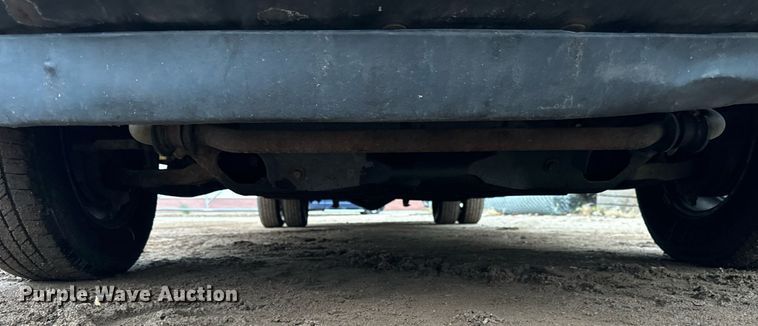 image for item DT2215 2007 GMC Savana G3500 box truck