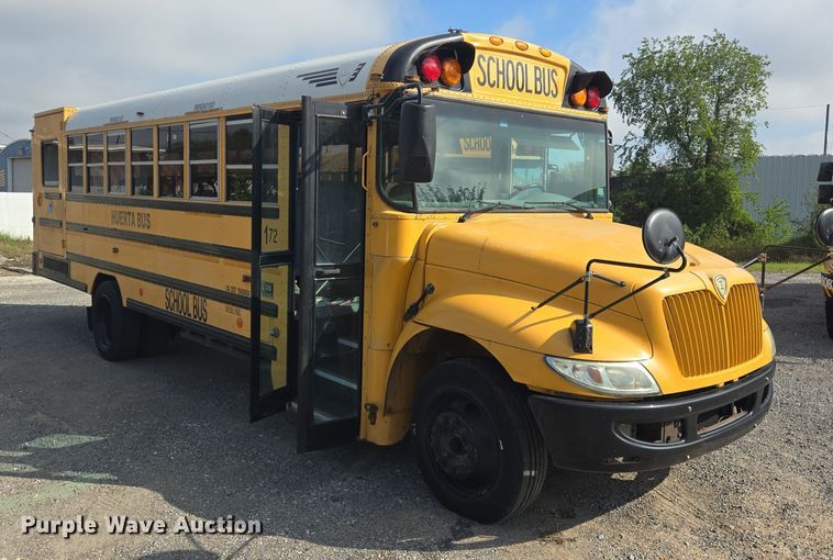 image for item DT5329 2008 IC school bus