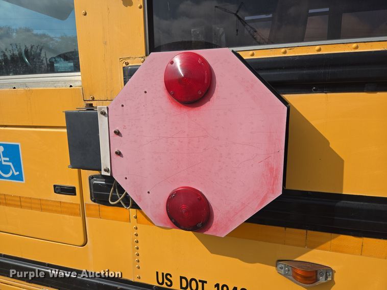 image for item DT5329 2008 IC school bus
