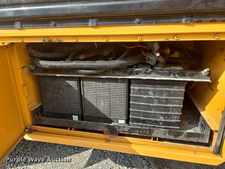 image for item DT5329 2008 IC school bus