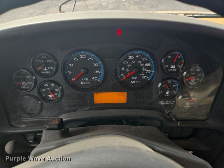 image for item DT5329 2008 IC school bus