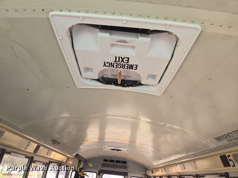 image for item DT5329 2008 IC school bus