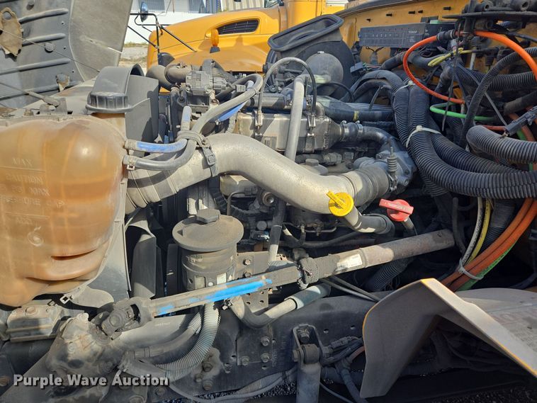 image for item DT5329 2008 IC school bus