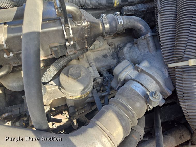 image for item DT5329 2008 IC school bus