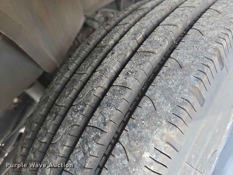 image for item DT5329 2008 IC school bus