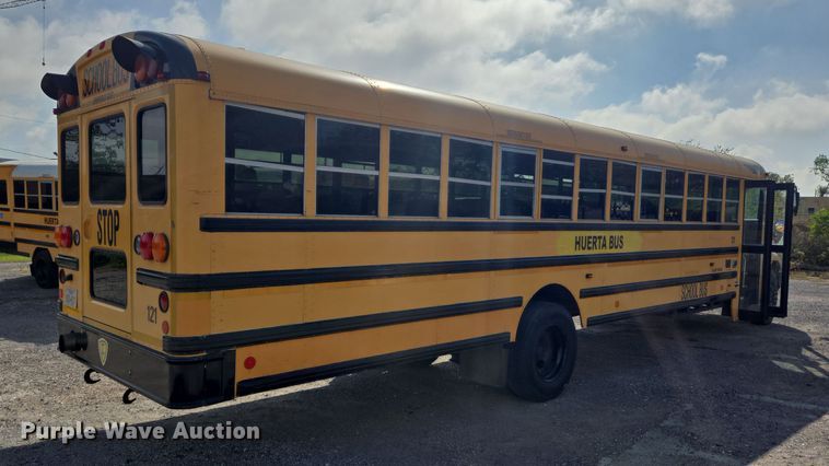 image for item DT5330 2010 IC school bus