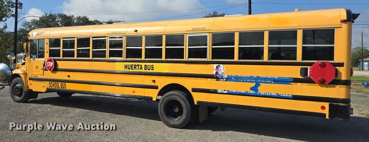 image for item DT5330 2010 IC school bus