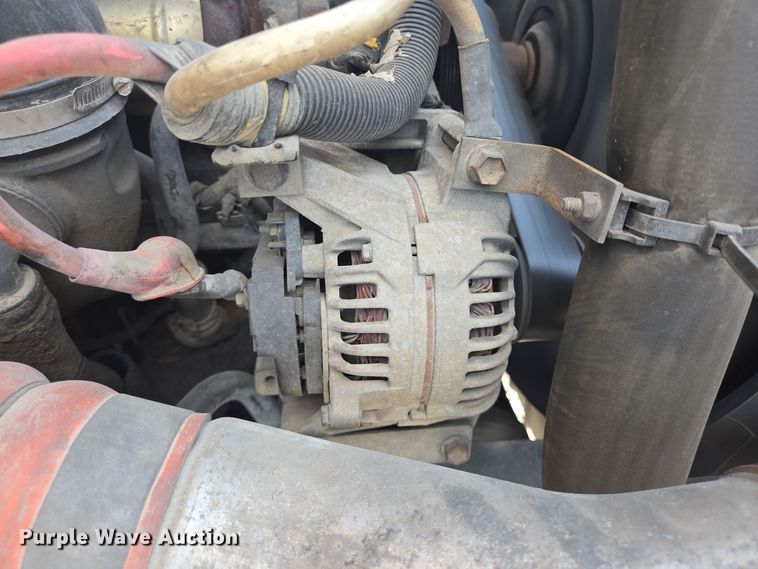 image for item DT5330 2010 IC school bus