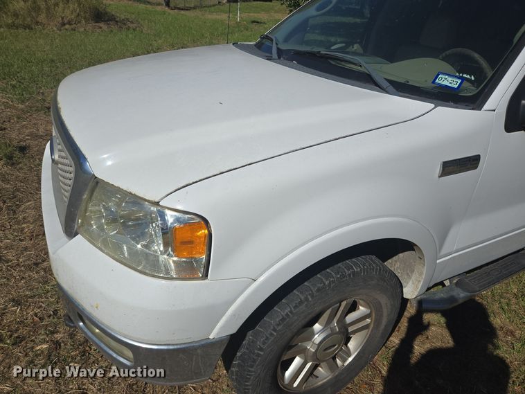 image for item DT5339 2004 Ford F150 SuperCrew pickup truck