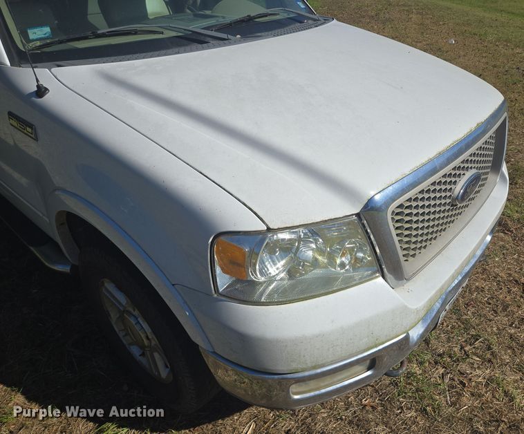 image for item DT5339 2004 Ford F150 SuperCrew pickup truck