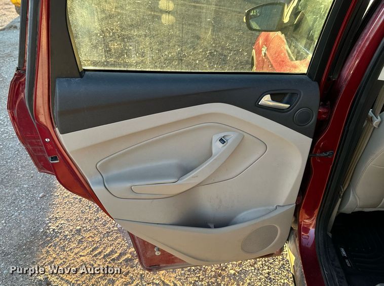 image for item DU9596 2015 Ford Escape Titanium SUV