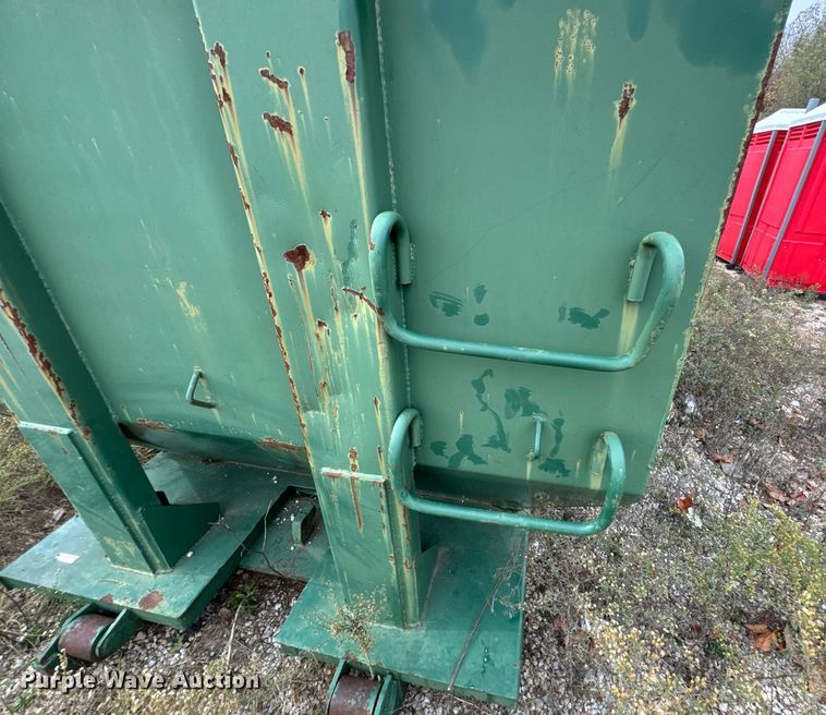 image for item DU9610 Roll-off dumpster