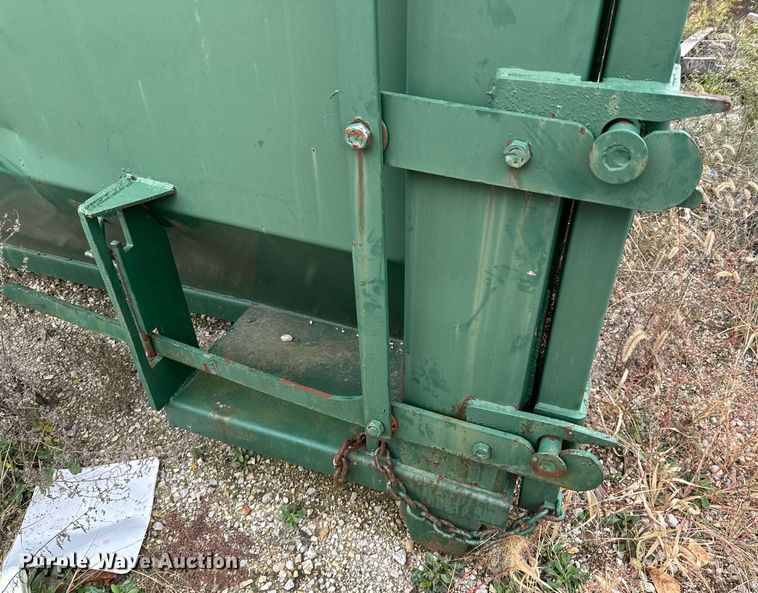 image for item DU9610 Roll-off dumpster